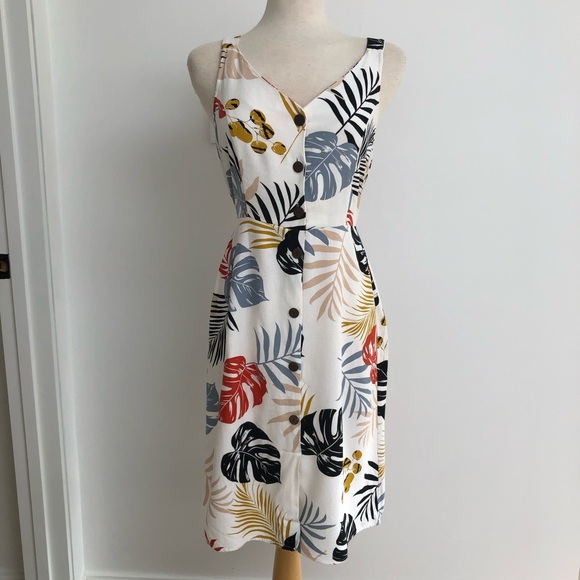 Monteau Dresses & Skirts - Tropical Print Linen Sundress in White
